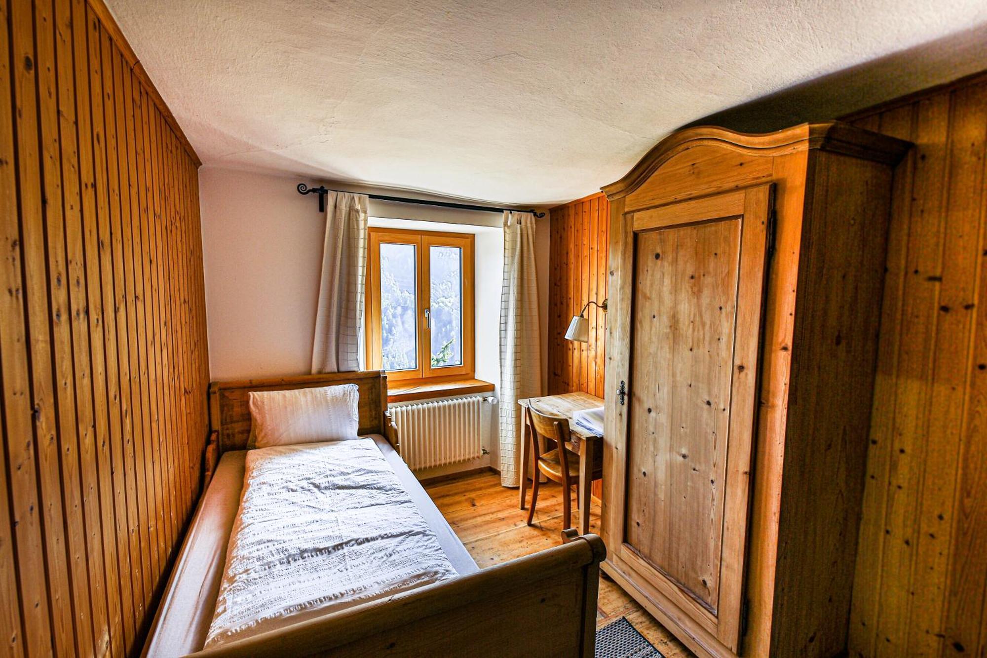 Gasthaus Roessli Versam Buitenkant foto