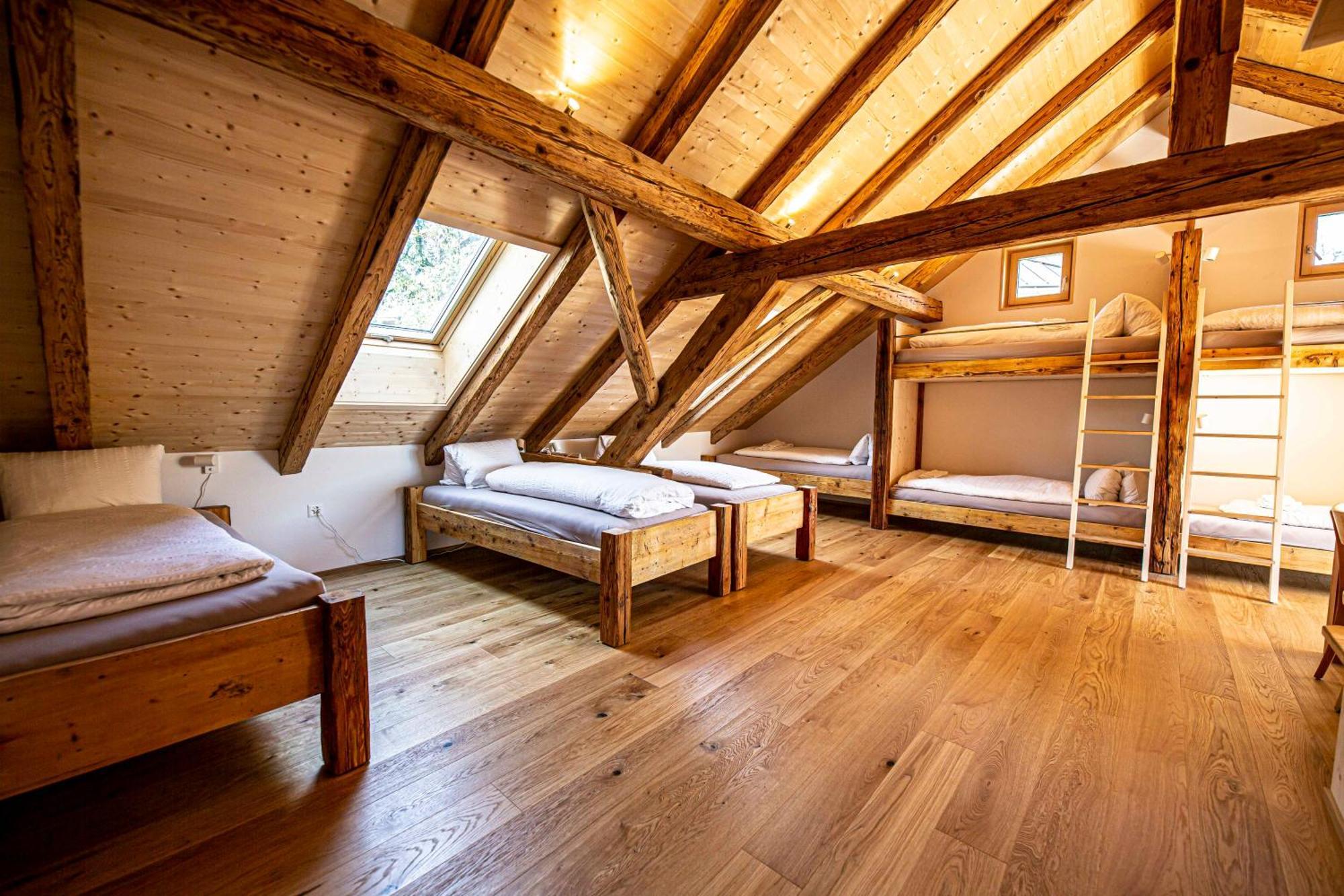 Gasthaus Roessli Versam Buitenkant foto