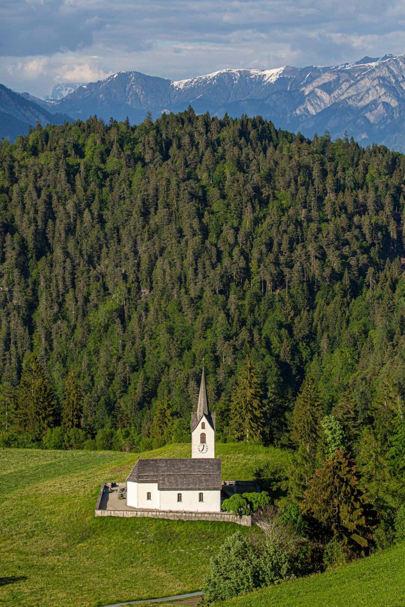 Gasthaus Roessli Versam Buitenkant foto